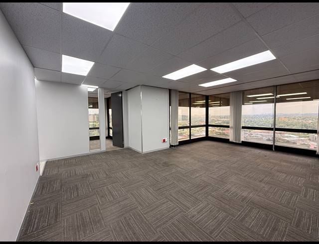 164M² OFFICE TO LET IN BRAAMFONTEIN WERF